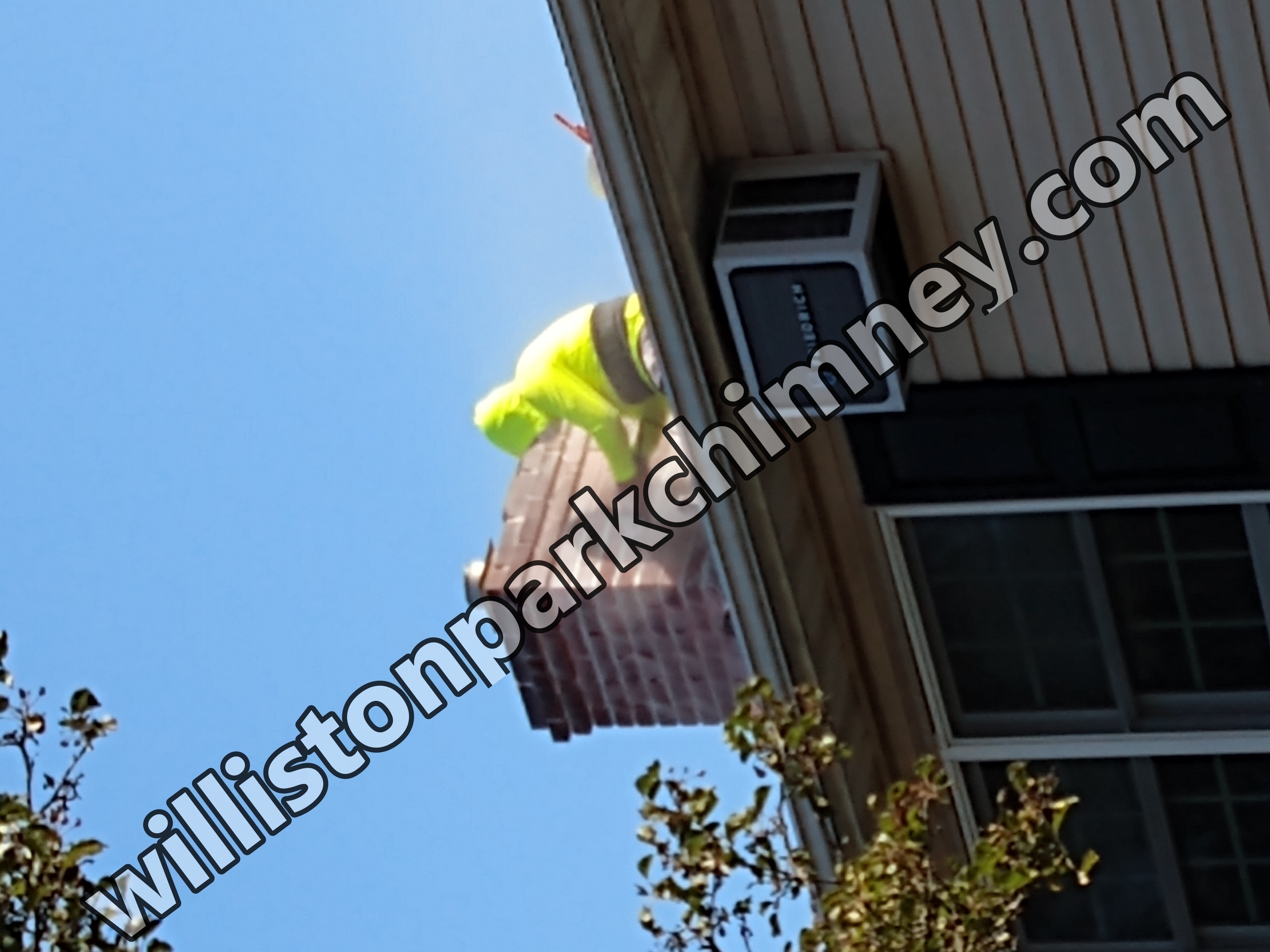 Chimney tuckpointing and mortar repair in Williston Park, New York