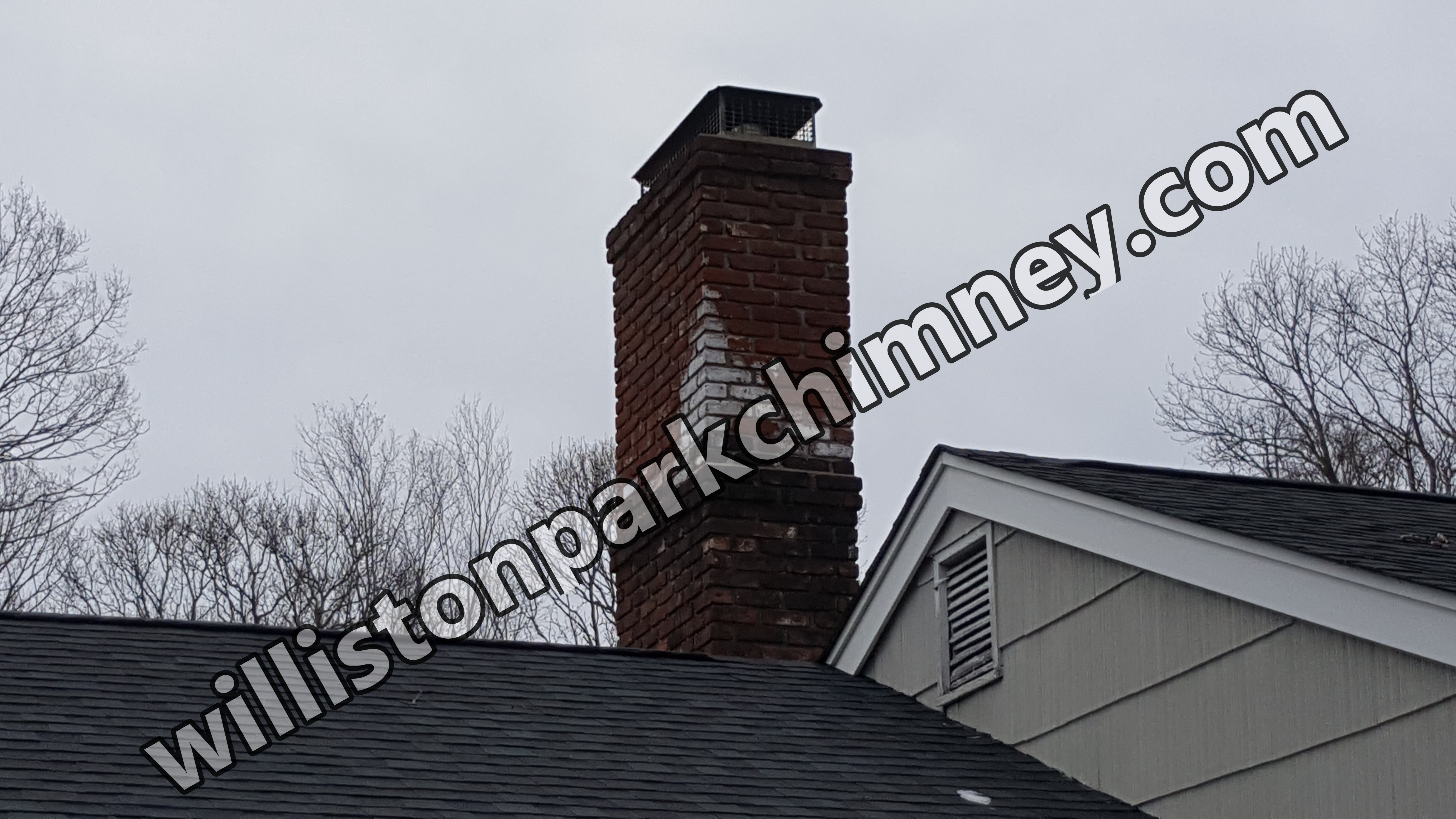 Complete creosote removal from chimney flue in Williston Park, NY